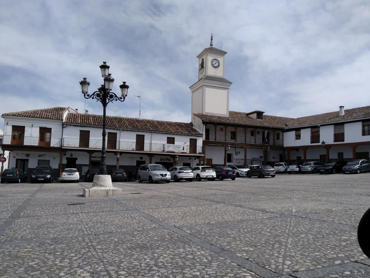 Hostal Dona Maria Valdemoro Exterior photo