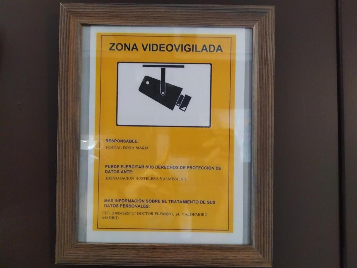 Hostal Dona Maria Valdemoro Exterior photo